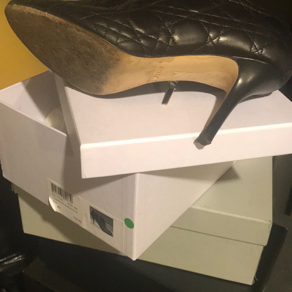 Shoes - Picture 4 of 4